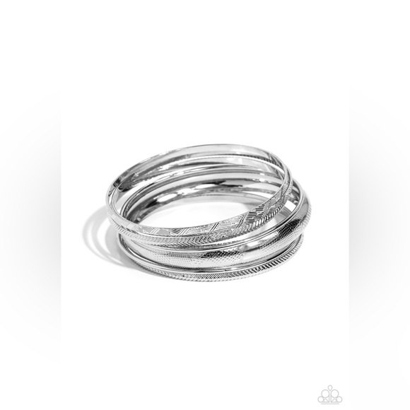 Stackable Stunner - Silver - Picture 3 of 3